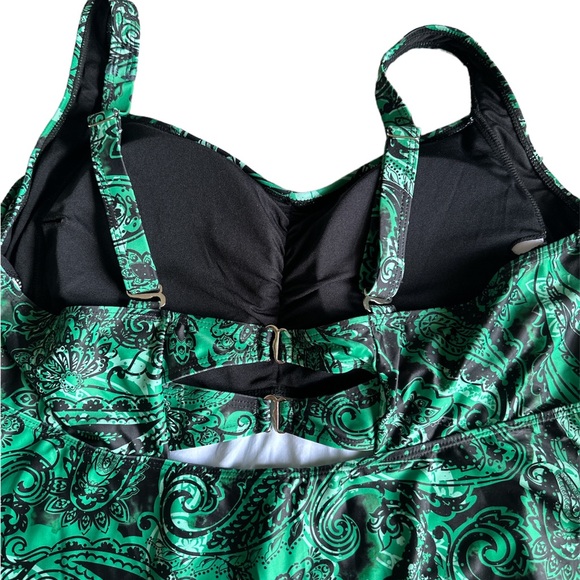 Aqua Eve Swimwear Top - Size 22W - Picture 3 of 10